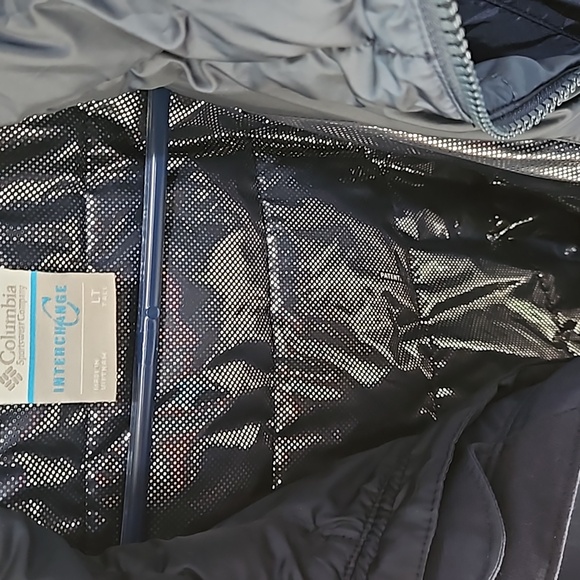 Men's Columbia Waterproof Parka - Picture 5 of 6